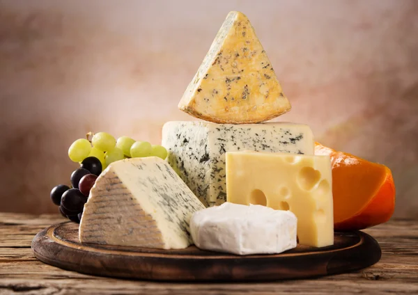 Various types of cheese — Stock Photo, Image