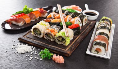 Japon deniz ürünleri sushi set