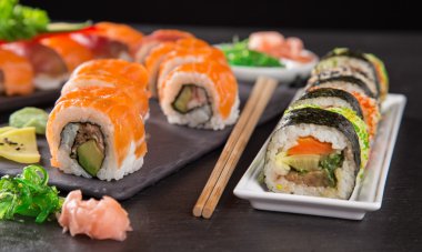 Japon deniz ürünleri sushi set