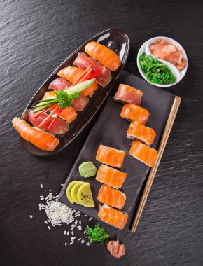 Japon deniz ürünleri sushi set