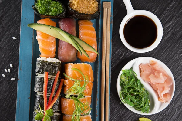 Ιαπωνική θαλασσινά σύνολο σούσι — Φωτογραφία Αρχείου