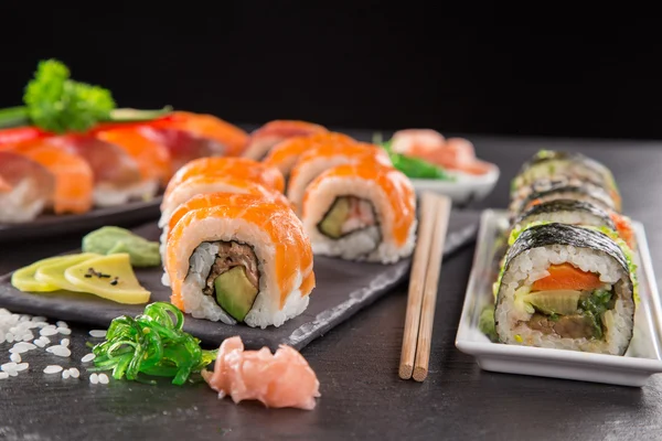 Set di sushi ai frutti di mare giapponesi — Foto Stock