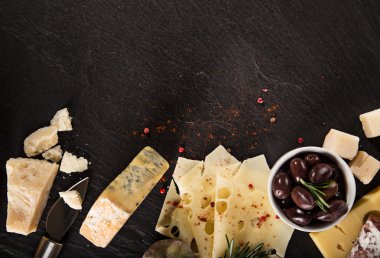 çeşitli peynir türleri