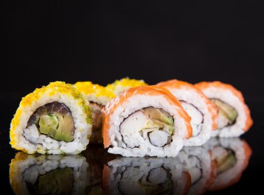 Japon deniz ürünleri sushi set