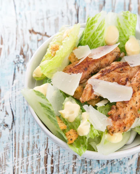 Fresh Caesar salad — Stock Photo, Image