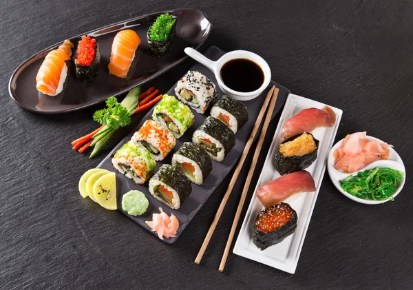 Japanese seafood sushi set — Stock Photo, Image