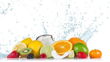 su sıçrama ile meyve