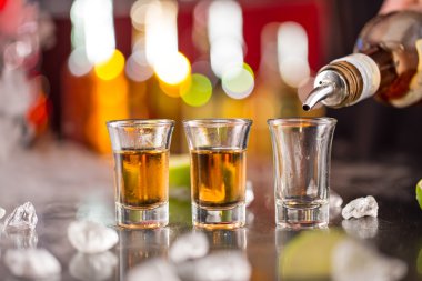 Bar Resepsiyon üzerinde aşısı