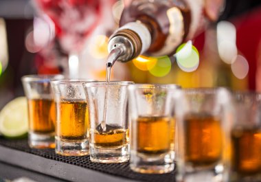 Bar Resepsiyon üzerinde aşısı
