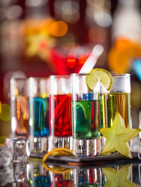 Bar Resepsiyon üzerinde aşısı