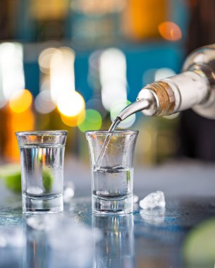 Bar Resepsiyon üzerinde aşısı