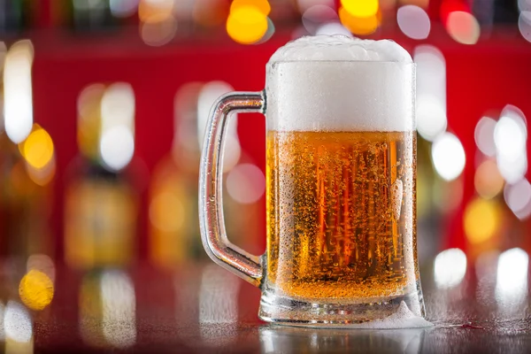 Üveg sör üveg, Bárpult — Stock Fotó