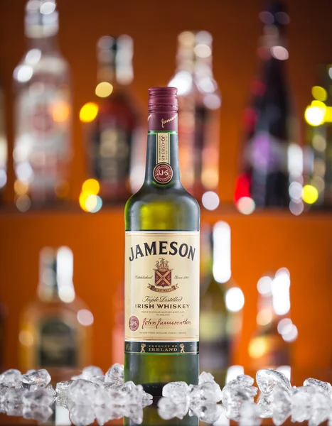Whisky Jameson na pasku informacji turystycznej — Zdjęcie stockowe