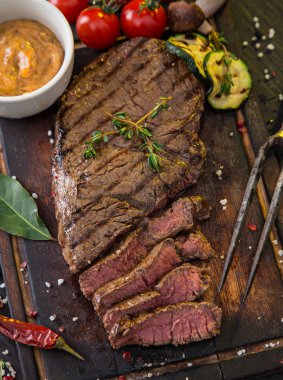 dana biftek ahşap tablo