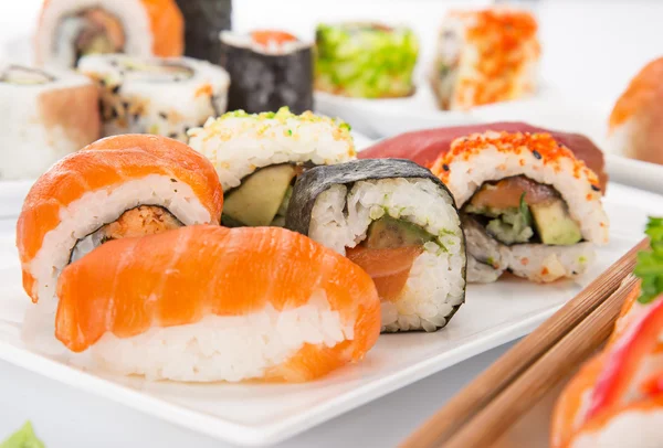 Conjunto japonês de sushi de frutos do mar — Fotografia de Stock