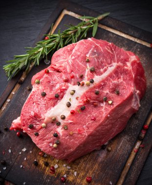 ham sığır eti biftek.