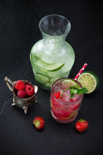 Glasses of fresh,home-made  fresh juice — Stock Photo, Image