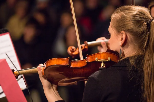 Symfonický orchestr provedení. — Stock fotografie