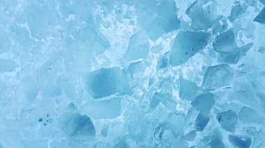 Patlayan Buz Parçalarının Süper Yavaş Hareketi, Yakın plan