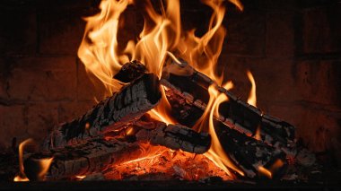 Clay Oven 'daki Antik Kale Şöminesi. Yakın plan.