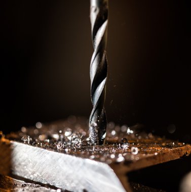 Sondaj borusu içinde hareket.