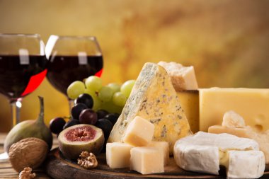 çeşitli peynir türleri