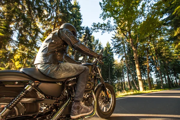 ハイパワー オートバイのクローズ アップ — ストック写真