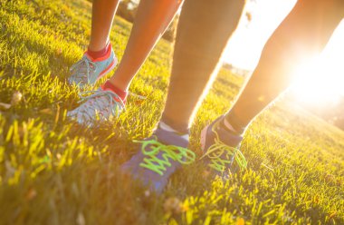 Sonbahar günü sırasında Runner bacaklar dışında.