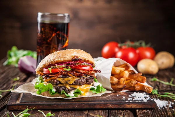 Close-up van zelfgemaakte hamburgers — Stockfoto