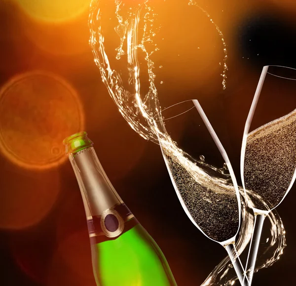 Glasses of champagne with splash, celebration theme. — Stock Photo, Image