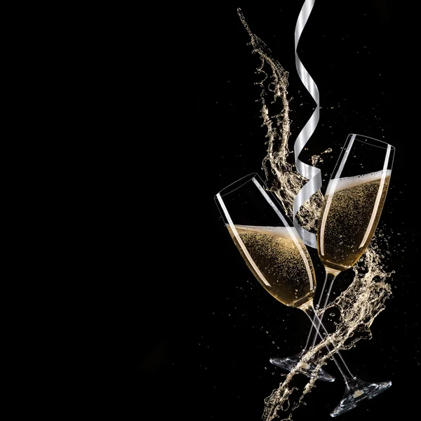 Glas champagne med splash — Stockfoto