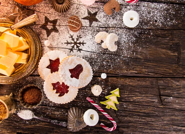 Dulces de Navidad sobre fondo de madera, primer plano . —  Fotos de Stock