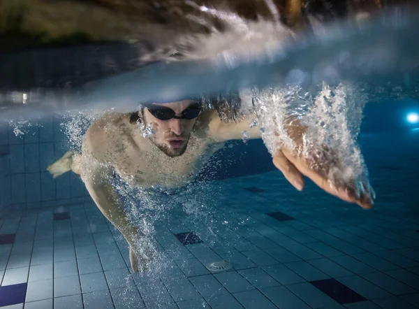 Swimmer at the swimming pool. — Stock Photo, Image