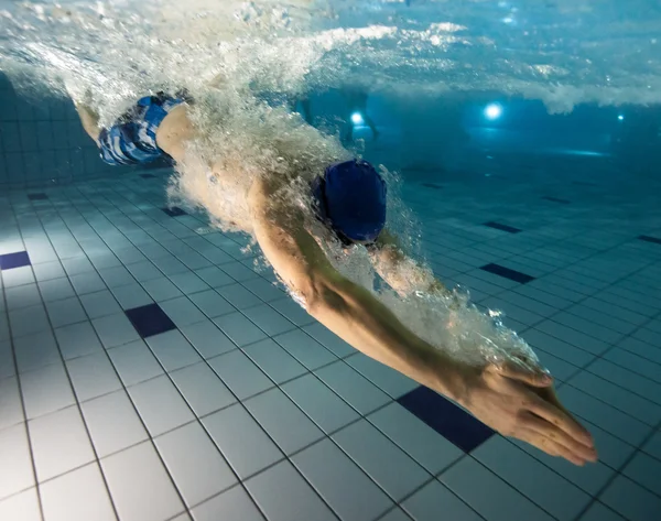 Swimmer at the swimming pool. — Stock Photo, Image