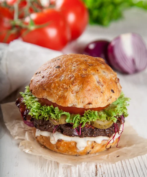 Primo piano di hamburger fatti in casa — Foto Stock