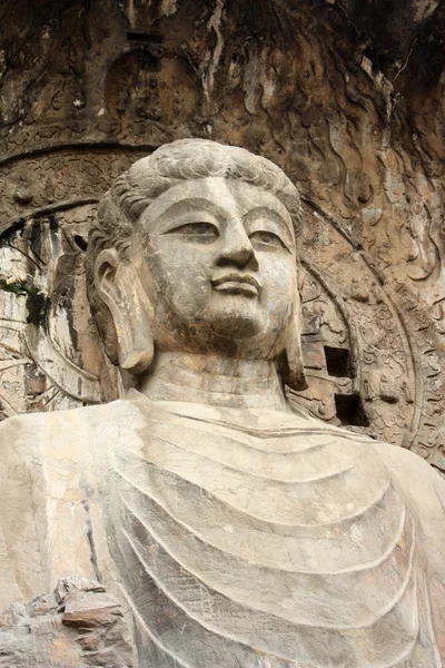 Cuevas Longmen en Luoyang. Estatua de Buda . — Foto de Stock