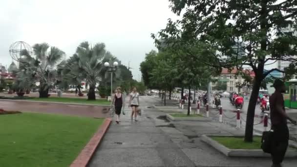 Central street of Ho Chi Minh City — Stok video