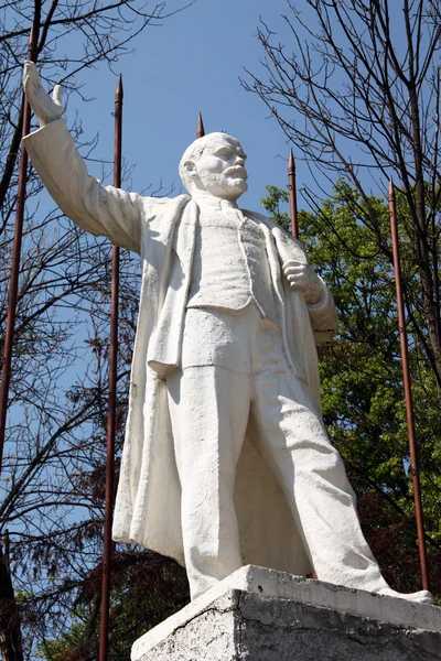 Staty av Vladimir Lenin — Stockfoto