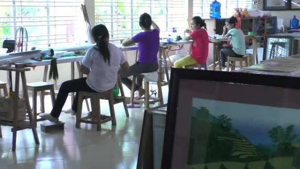 Seamstress trabalho na fábrica de vestuário em Ha Noi — Vídeo de Stock