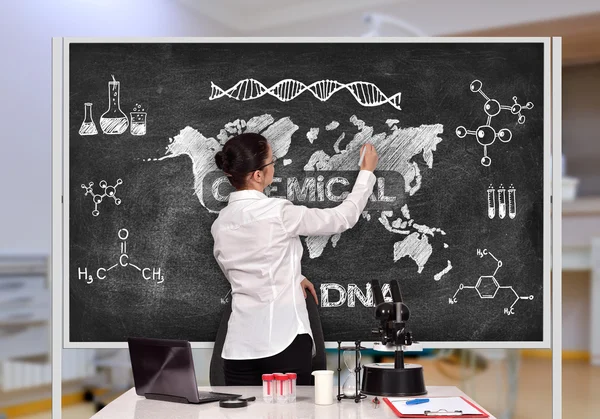 Scientific researcher drawing chemical concept — Stock Photo, Image