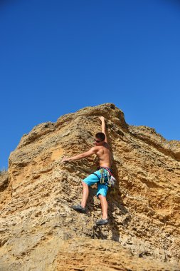 adam dağda