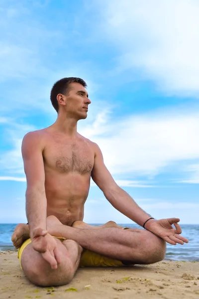 Man in lotus position — Stock Photo, Image