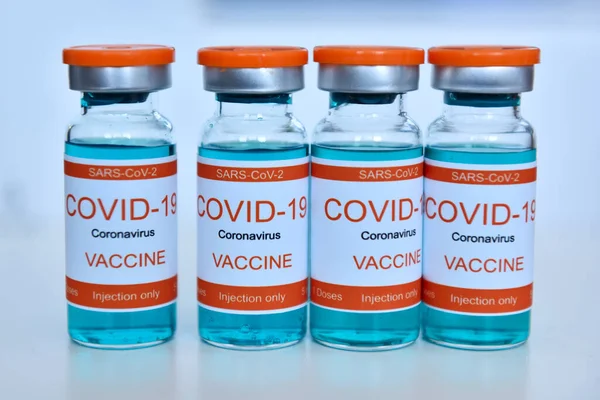 Coronavirus Vaccine Vial Bottle Injection Healthcare Corona Virus Vaccination Concept — Stock Photo, Image