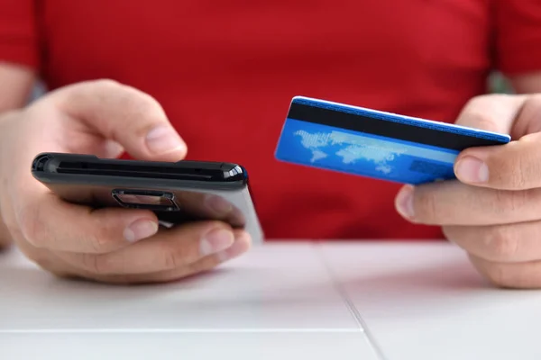 Man Hands Holding Credit Card Using Smartphone Online Shopping Online — Stok fotoğraf