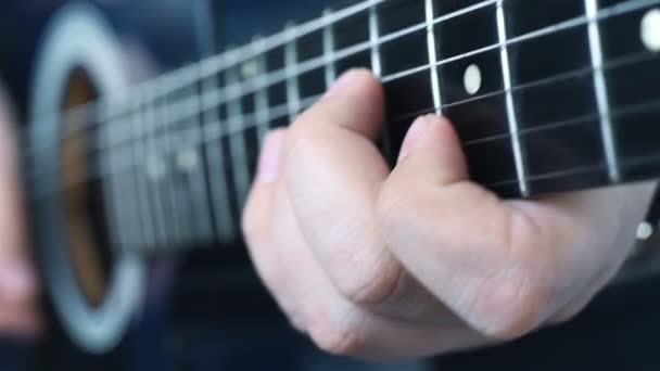 Guitarrista Tocando Guitarra Acústica Azul Conceito Arte Música Rock Efeito — Vídeo de Stock