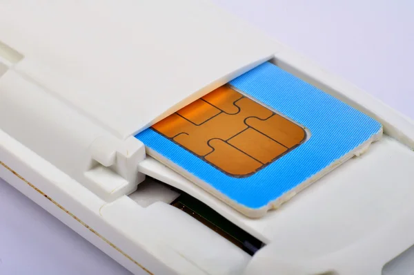 在调制解调器中的 sim 卡 — 图库照片