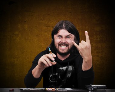 Kızgın adam.