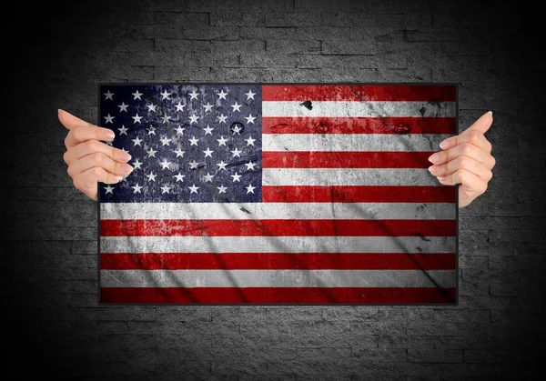 Hand met vlag van Verenigde Staten — Stockfoto