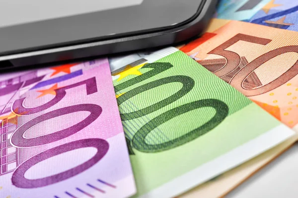 Euro und Handy — Stockfoto