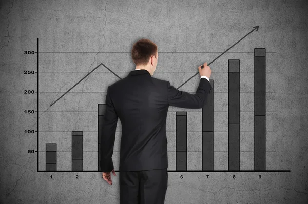 Affärsman ritade diagram — Stockfoto